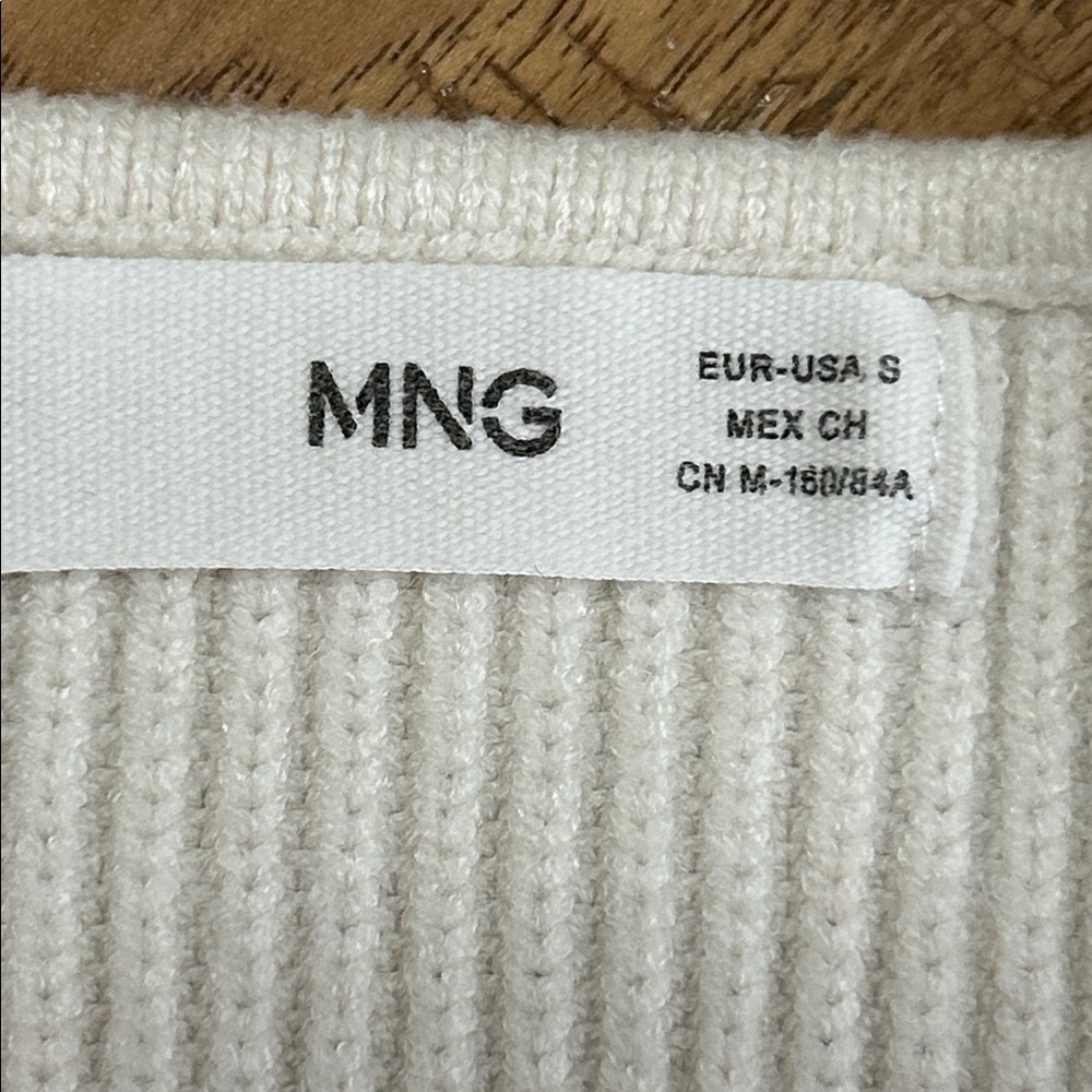 Mango White and Red Striped V-Neck Sweater - Picture 4 of 7